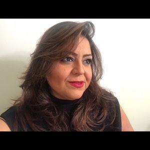 Meet your Posher, Naghmeh